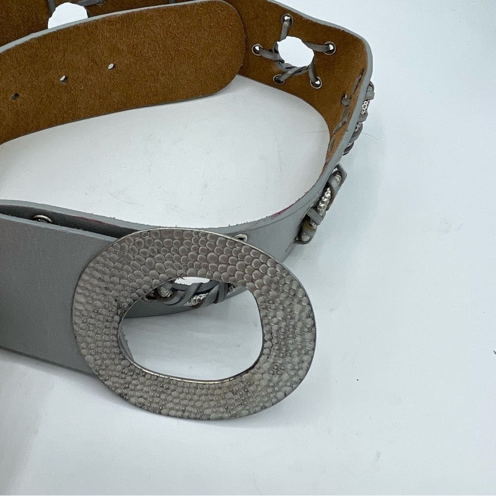 Chico’s Size small Hip Waist Belt Silver O Rings Oval Buckle Leather 2” width - Picture 3 of 7